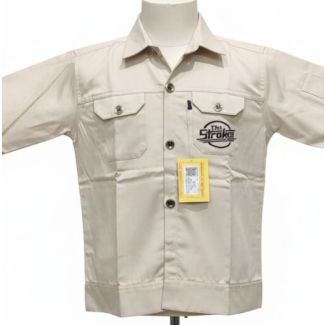 Beige cotton shirt with short sleeves, collar, buttoned pockets, and a classic fit.