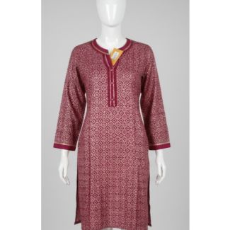 Maroon geometric print straight cut kurti with 3/4 sleeves on a mannequin India