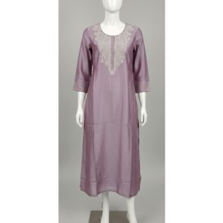 Mauve embroidered silk blend long kurti with 3/4 sleeves and silver floral neck design