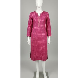 Pink jacquard kurti with 3/4 sleeve and V-neck India