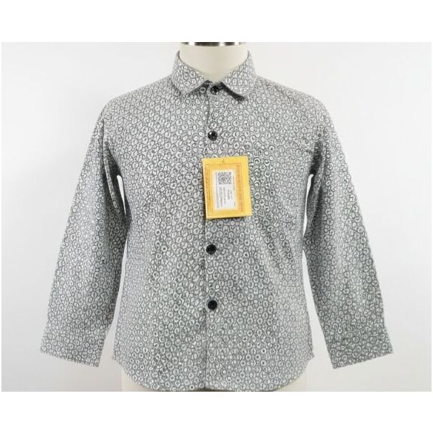 Gray shirt with circular pattern print and long sleeves