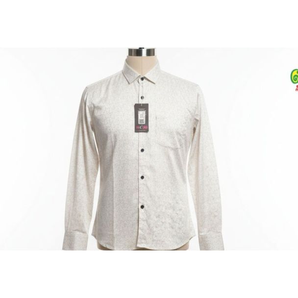 Men's fitted off-white dress shirt with small print displayed on a mannequin.