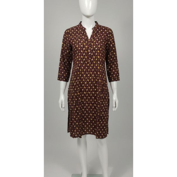 Maroon geometric print cotton kurti 3/4 sleeve A-line - Gangavathi Exports